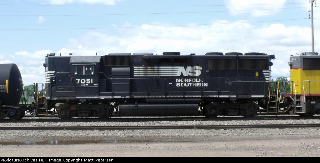 NS 7051